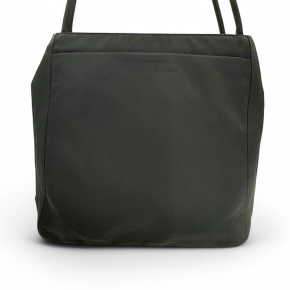 Authentic Prada Metropoli Shoulder Bag Black Nylon Italy Vintage. COA Included - Picture 4 of 7